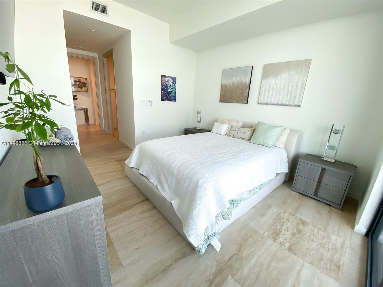 1000 Brickell Plz #PH5503, Miami FL 33131