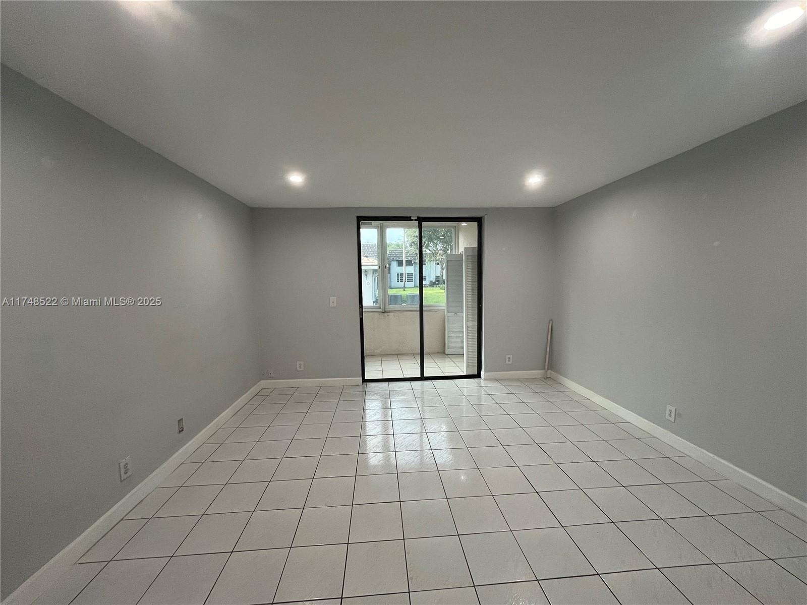 8404 W Sample Rd #131, Coral Springs, Florida image 34