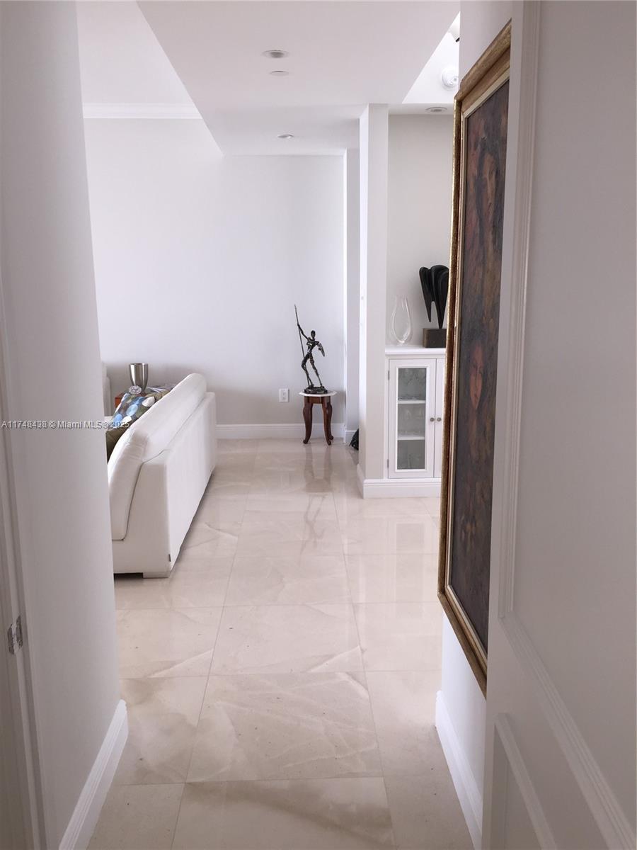 791 Crandon Blvd #PH2, Key Biscayne FL 33149