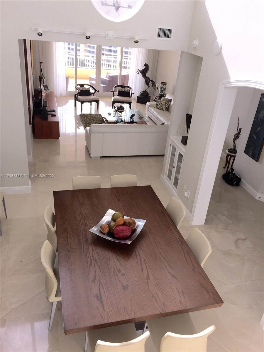 791 Crandon Blvd #PH2, Key Biscayne FL 33149