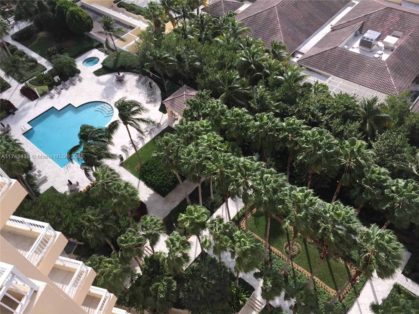 791 Crandon Blvd #PH2, Key Biscayne FL 33149