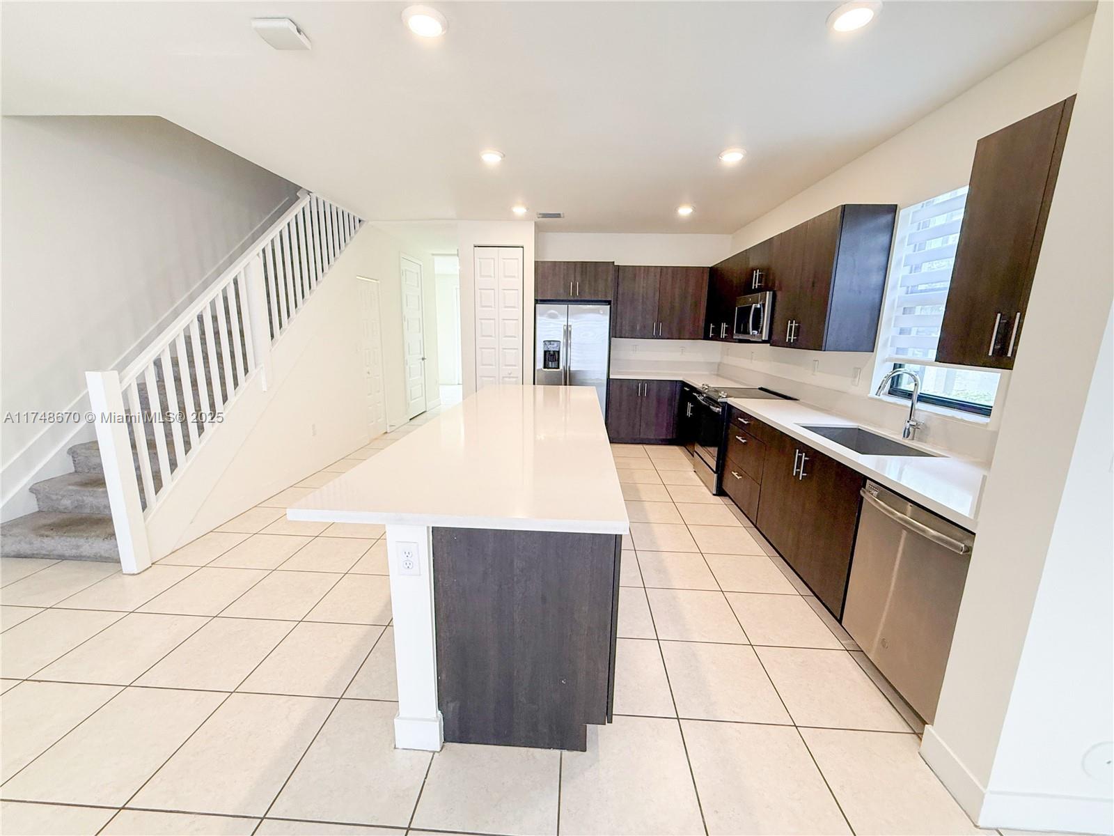 15835 NW 91st Ct #15835, Miami Lakes, Florida image 13