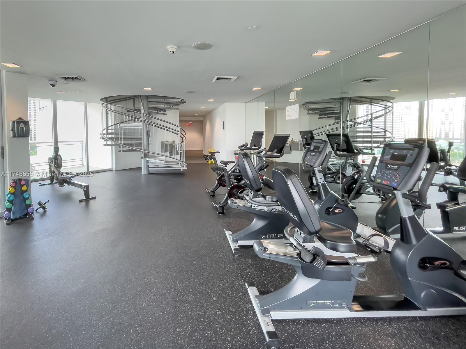 350 S Miami Ave #3910, Miami FL 33130