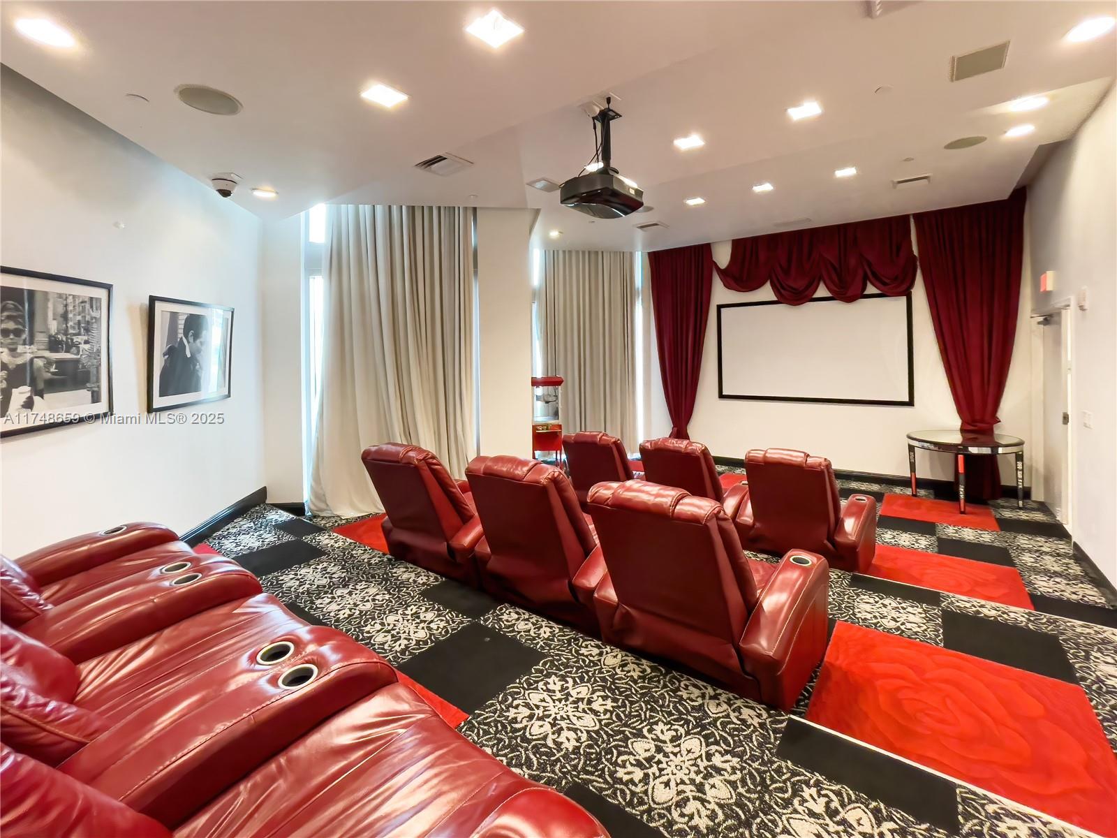 350 S Miami Ave #3910, Miami FL 33130