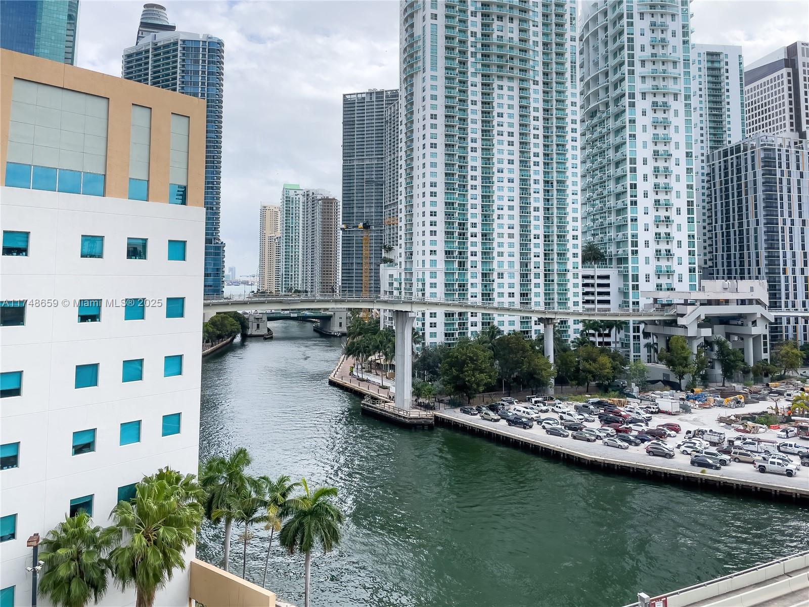 350 S Miami Ave #3910, Miami FL 33130