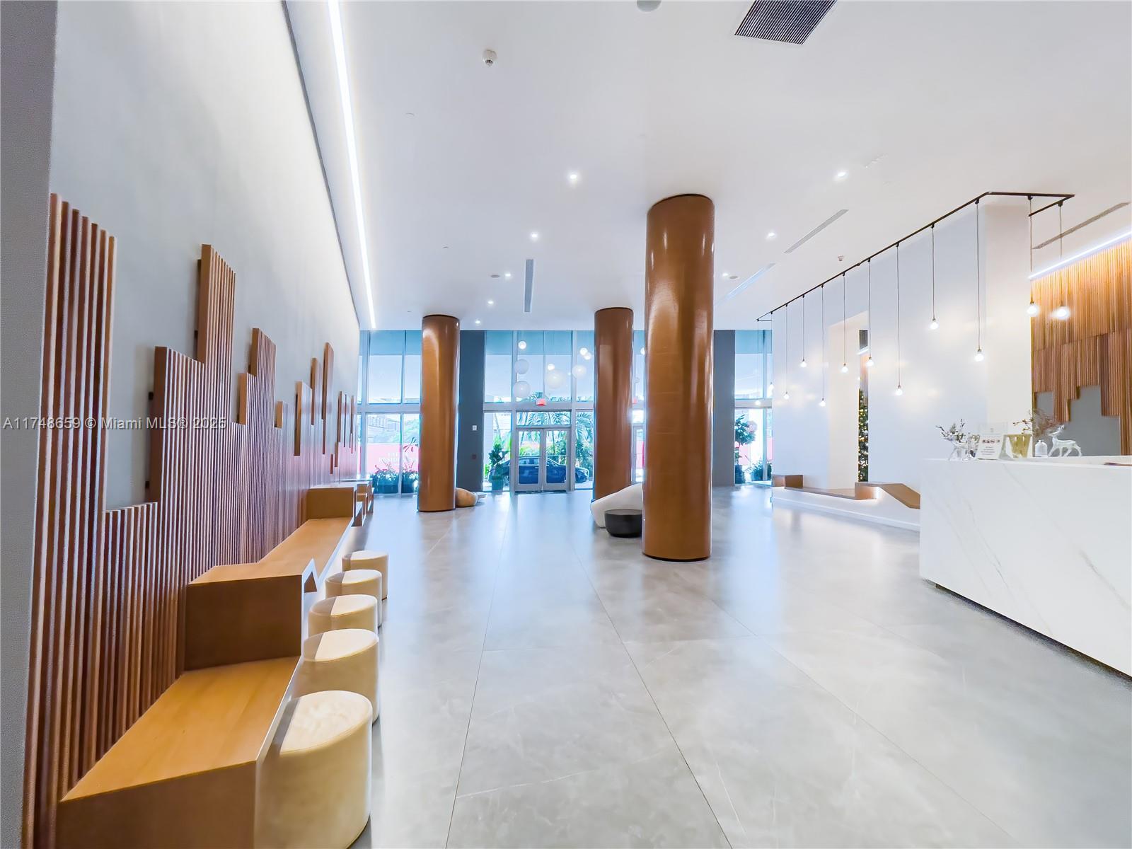 350 S Miami Ave #3910, Miami FL 33130