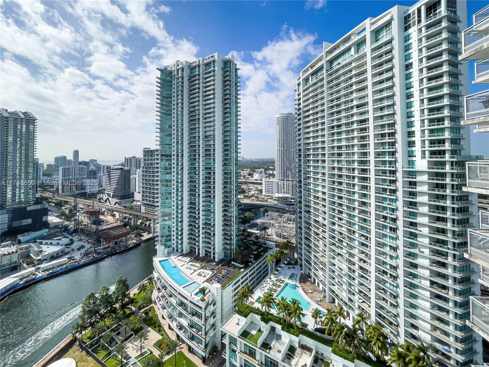 350 S Miami Ave #3910, Miami FL 33130