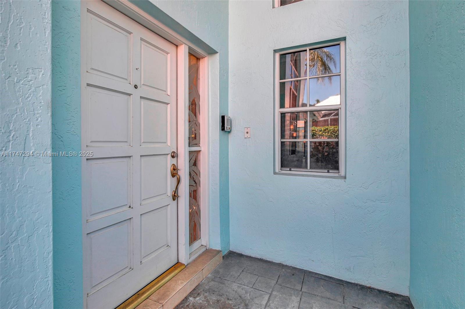 Listing Photo 9