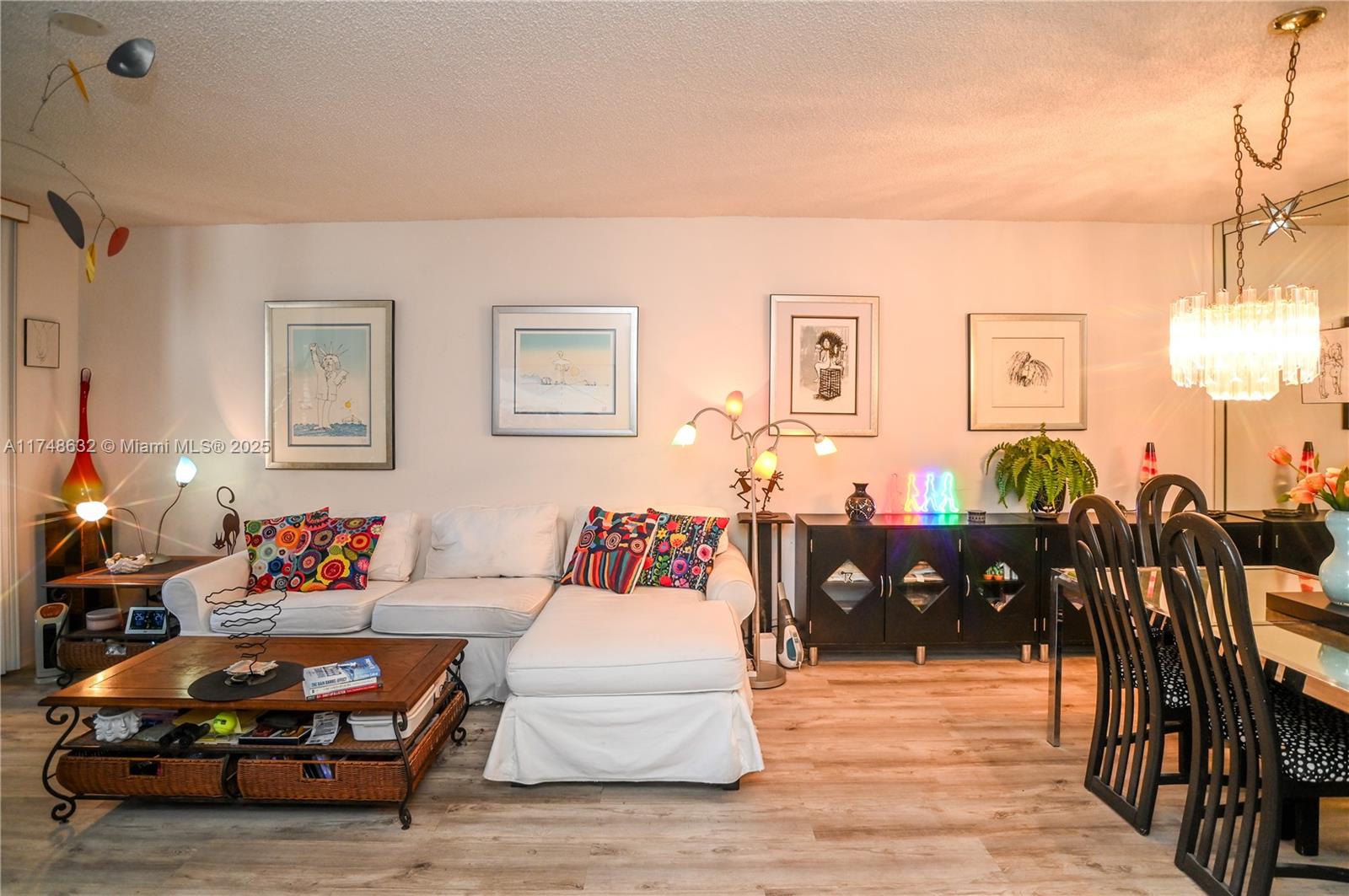 Listing Photo 6