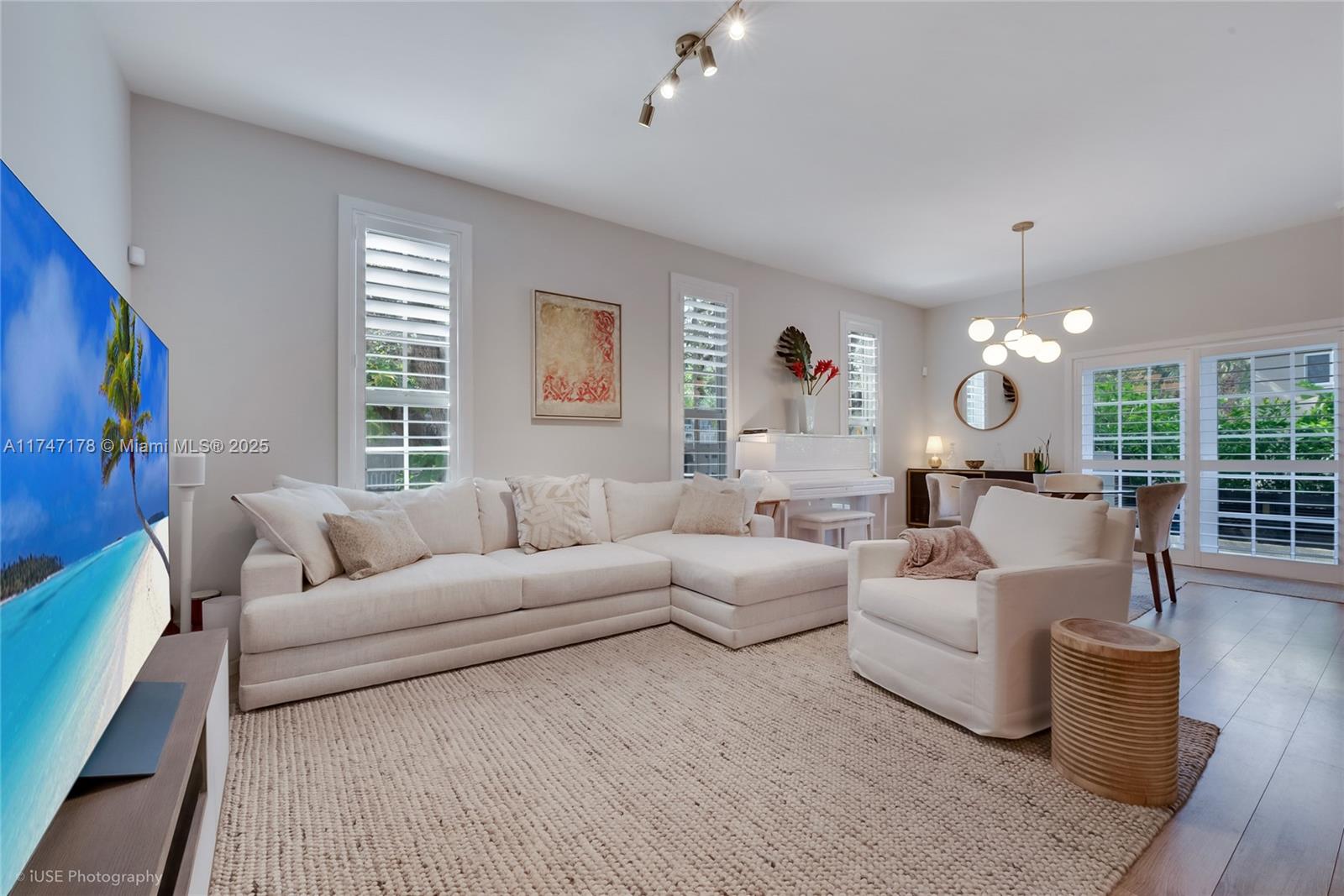 111 Edgewater Dr #1A, Coral Gables, Florida image 1