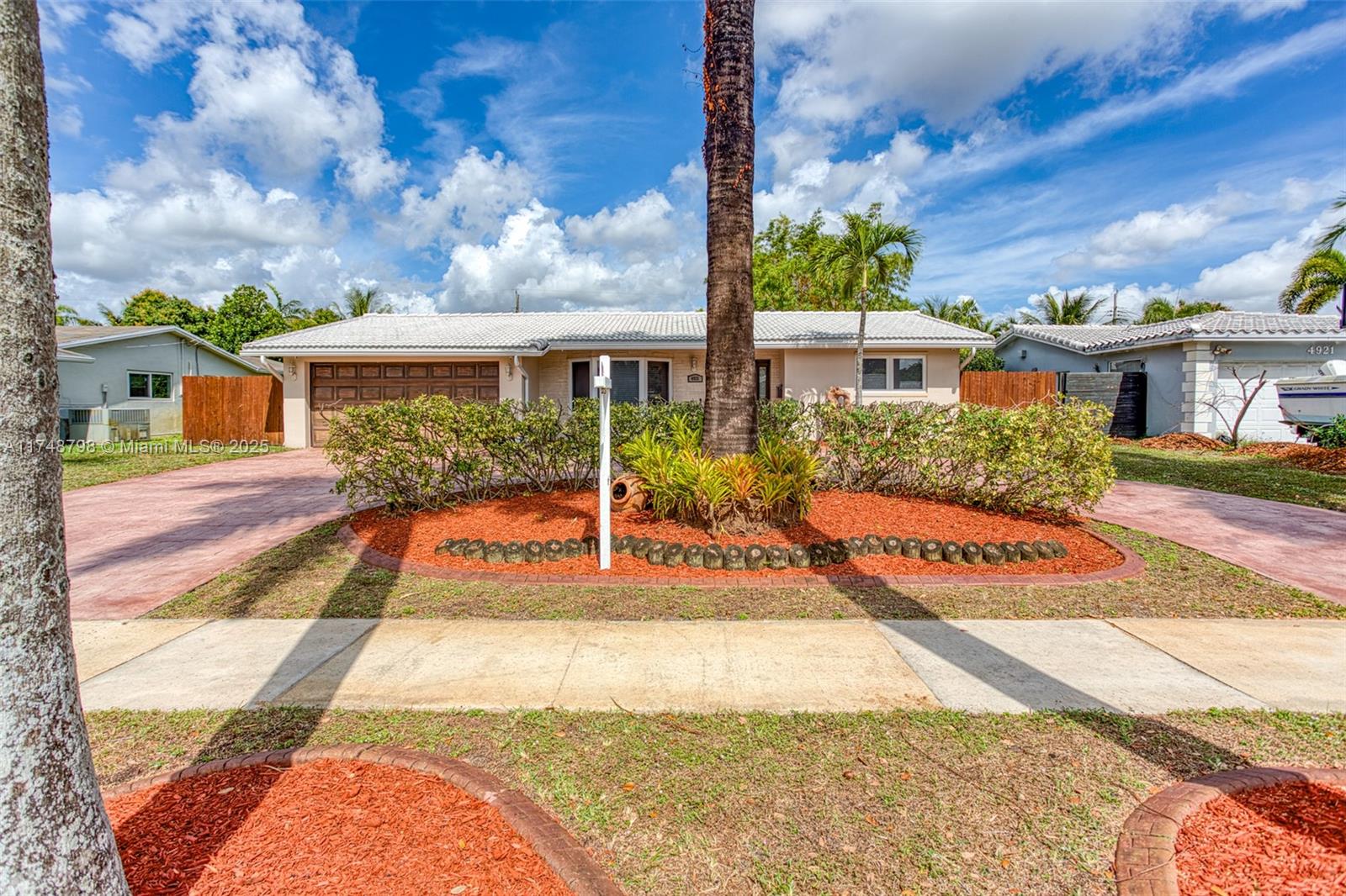 4925 Polk St, Hollywood, Florida image 38