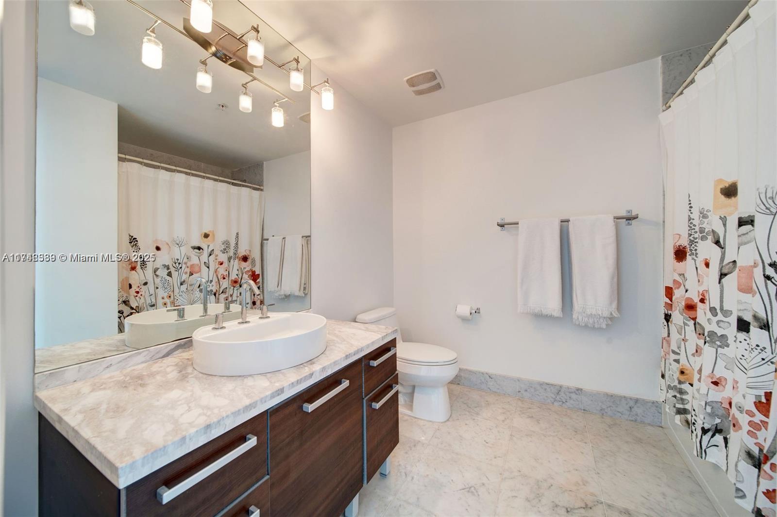 244 Biscayne Blvd #3607, Miami FL 33132