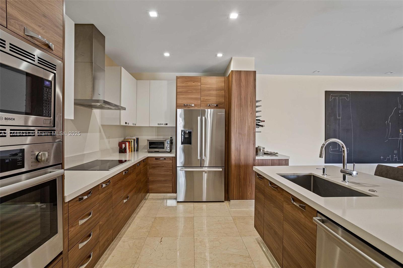 718 Valencia Ave #207, Coral Gables, Florida image 18