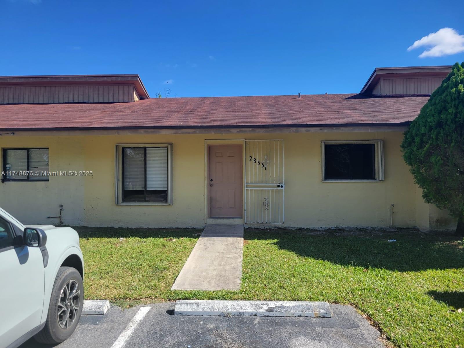 4111 Stirling Rd #509, Dania Beach, Florida image 1