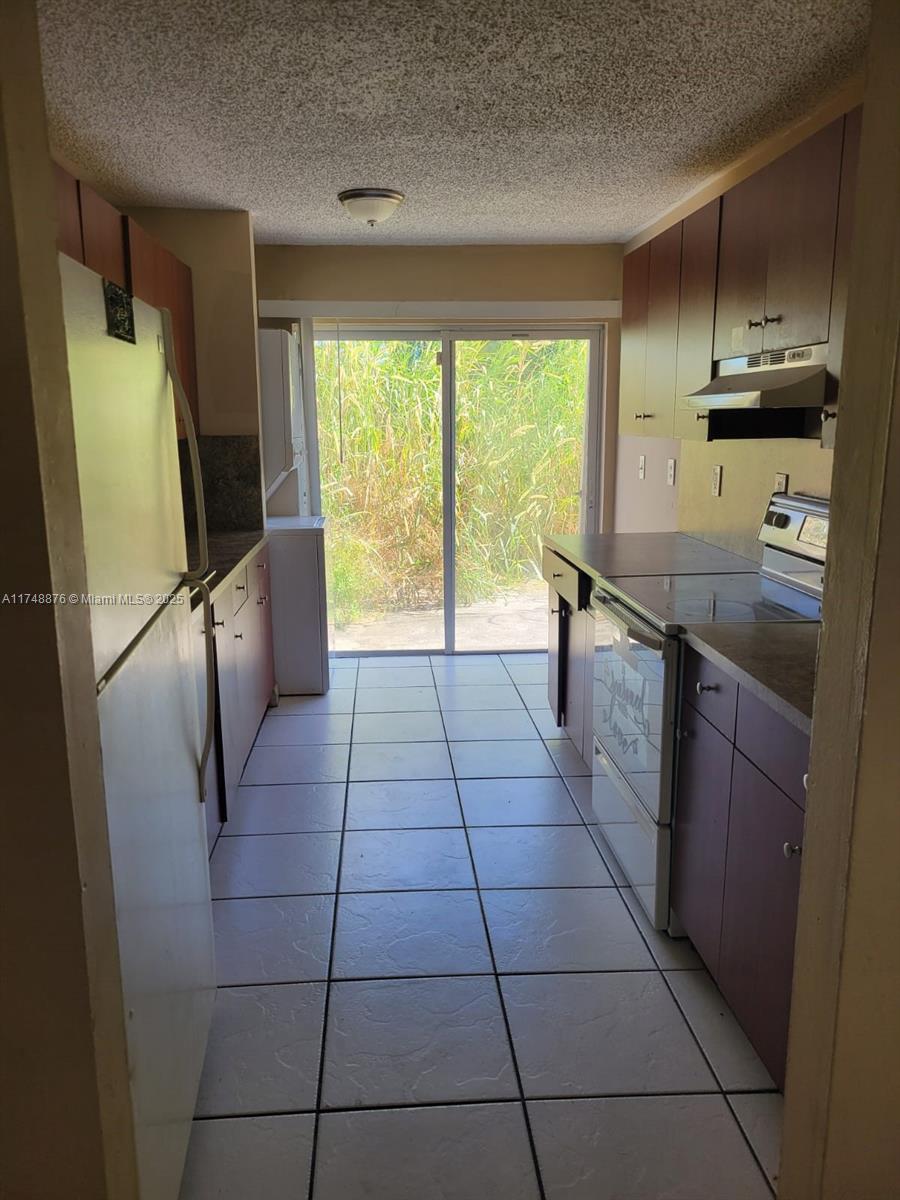 4111 Stirling Rd #509, Dania Beach, Florida image 2