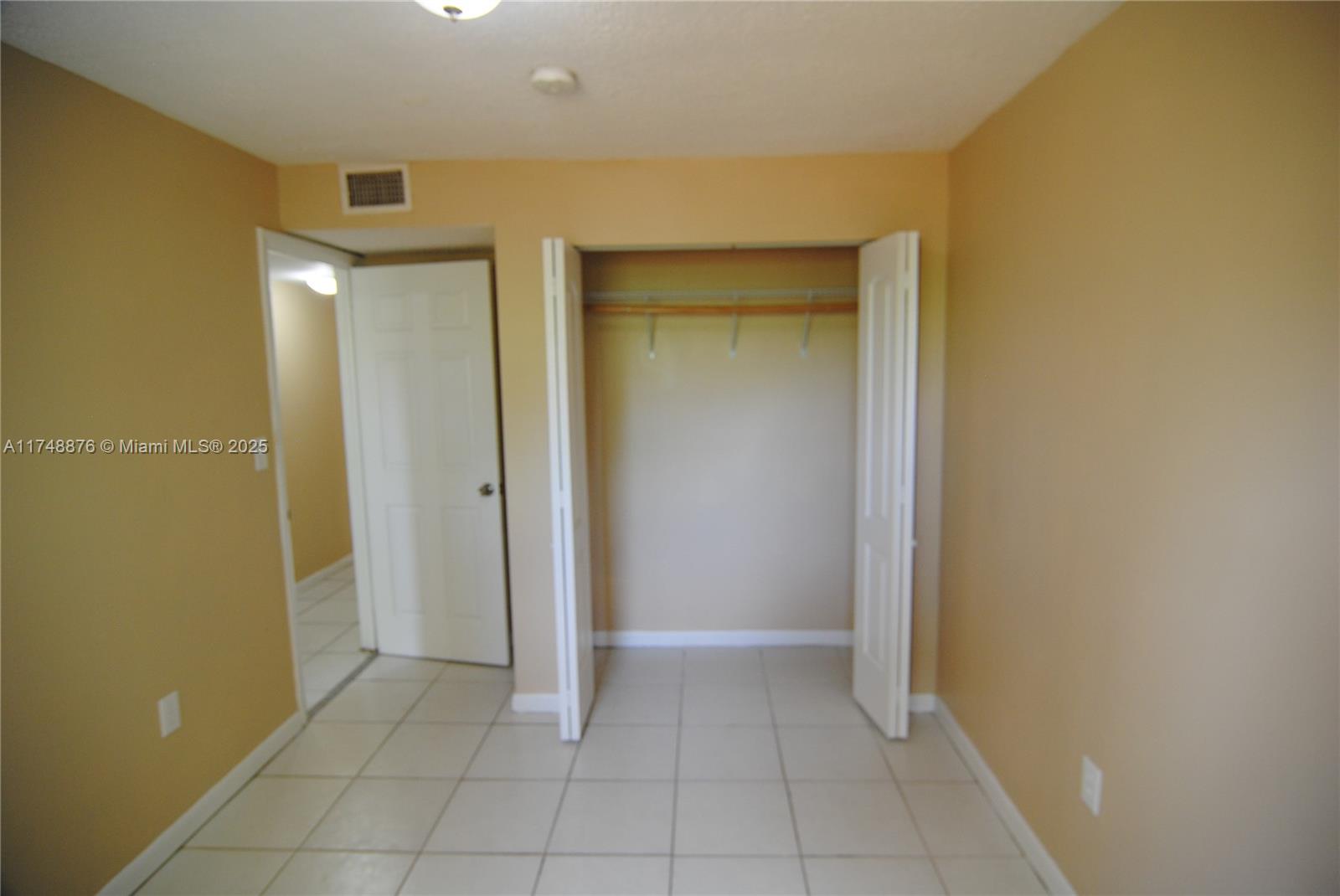 4111 Stirling Rd #509, Dania Beach, Florida image 7