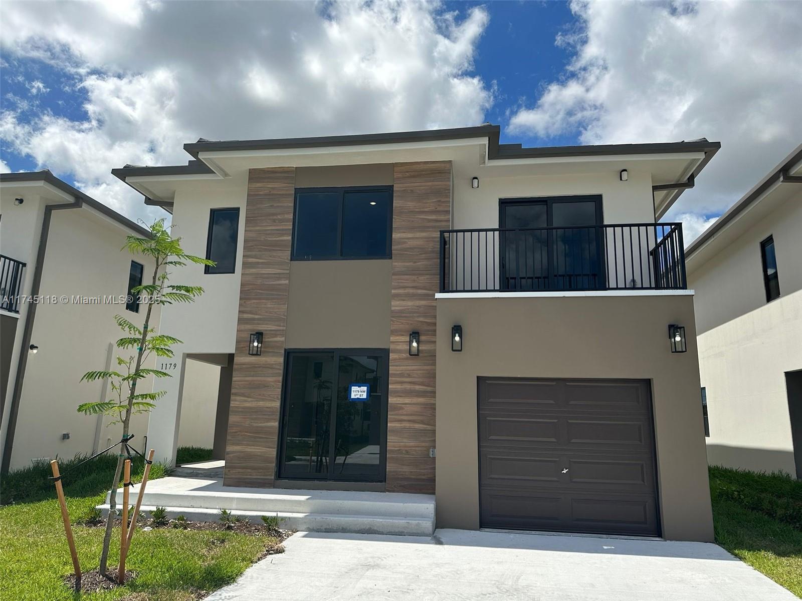 House for Sale in Florida City, FL