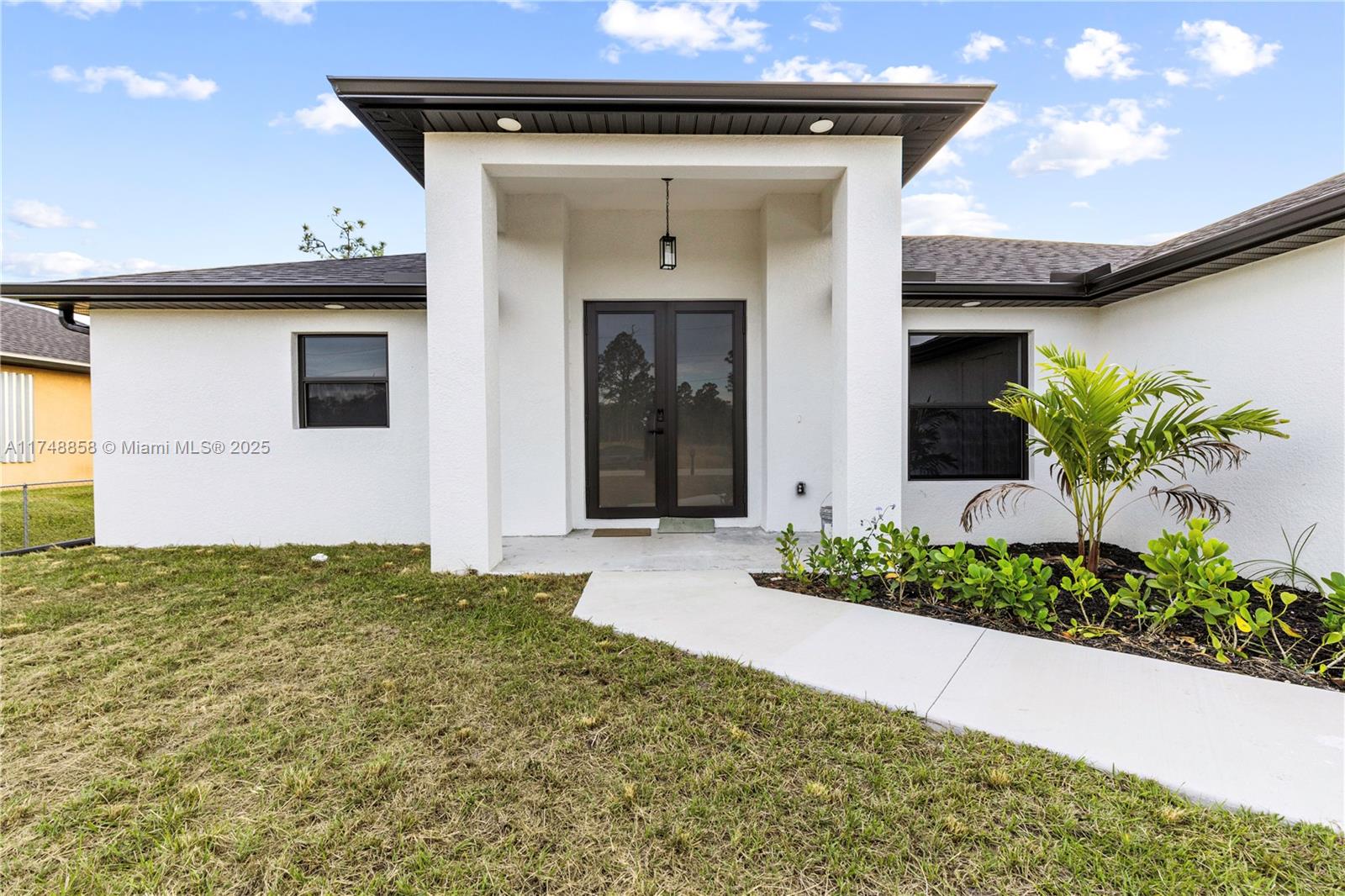 456 Mercedes Ct, Lehigh Acres, Florida image 3