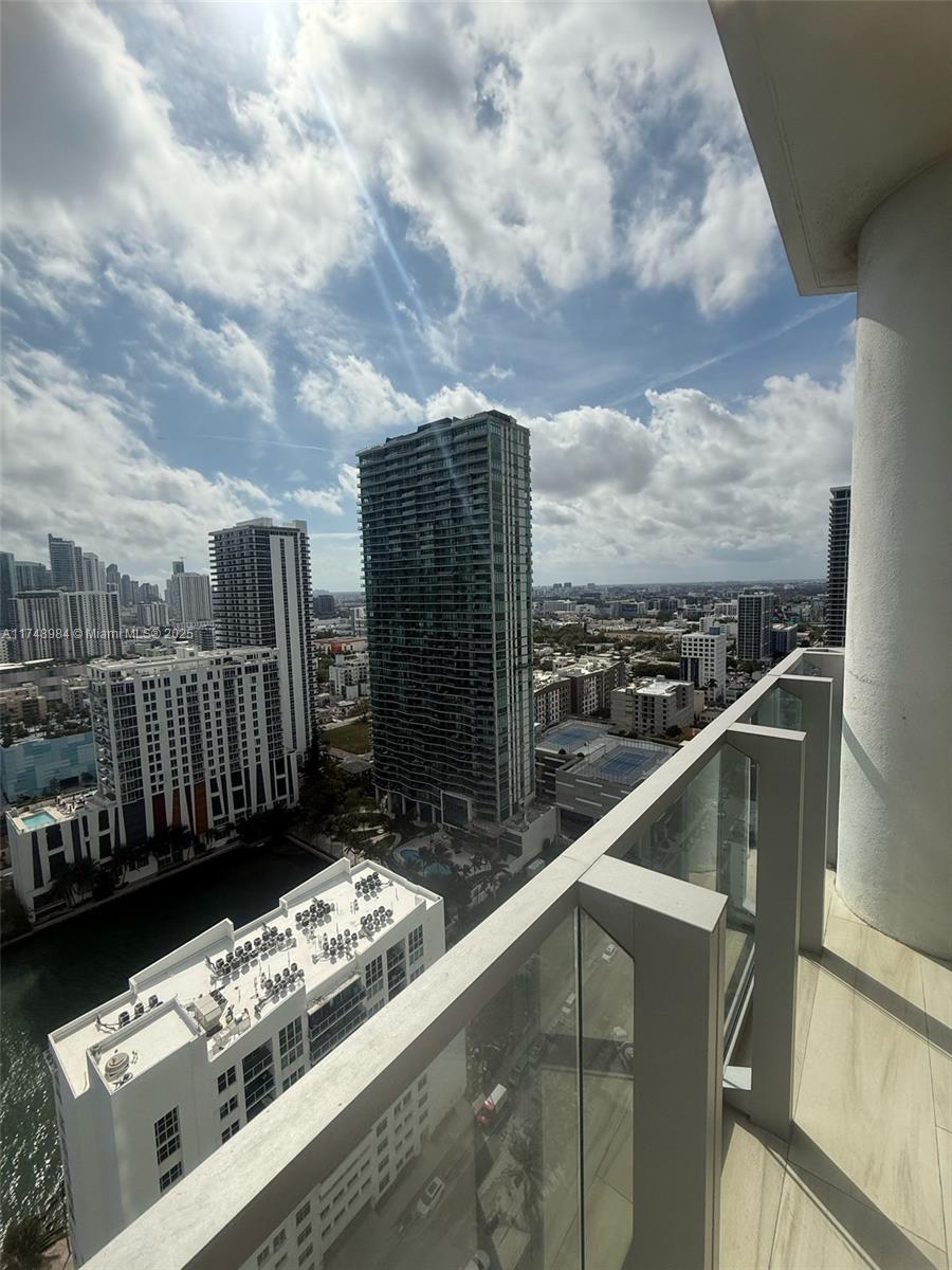 2900 NE 7th Ave #2709, Miami FL 33137