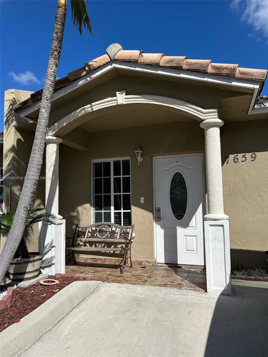 7659 NW 182nd Ln #806, Hialeah, Florida image 3