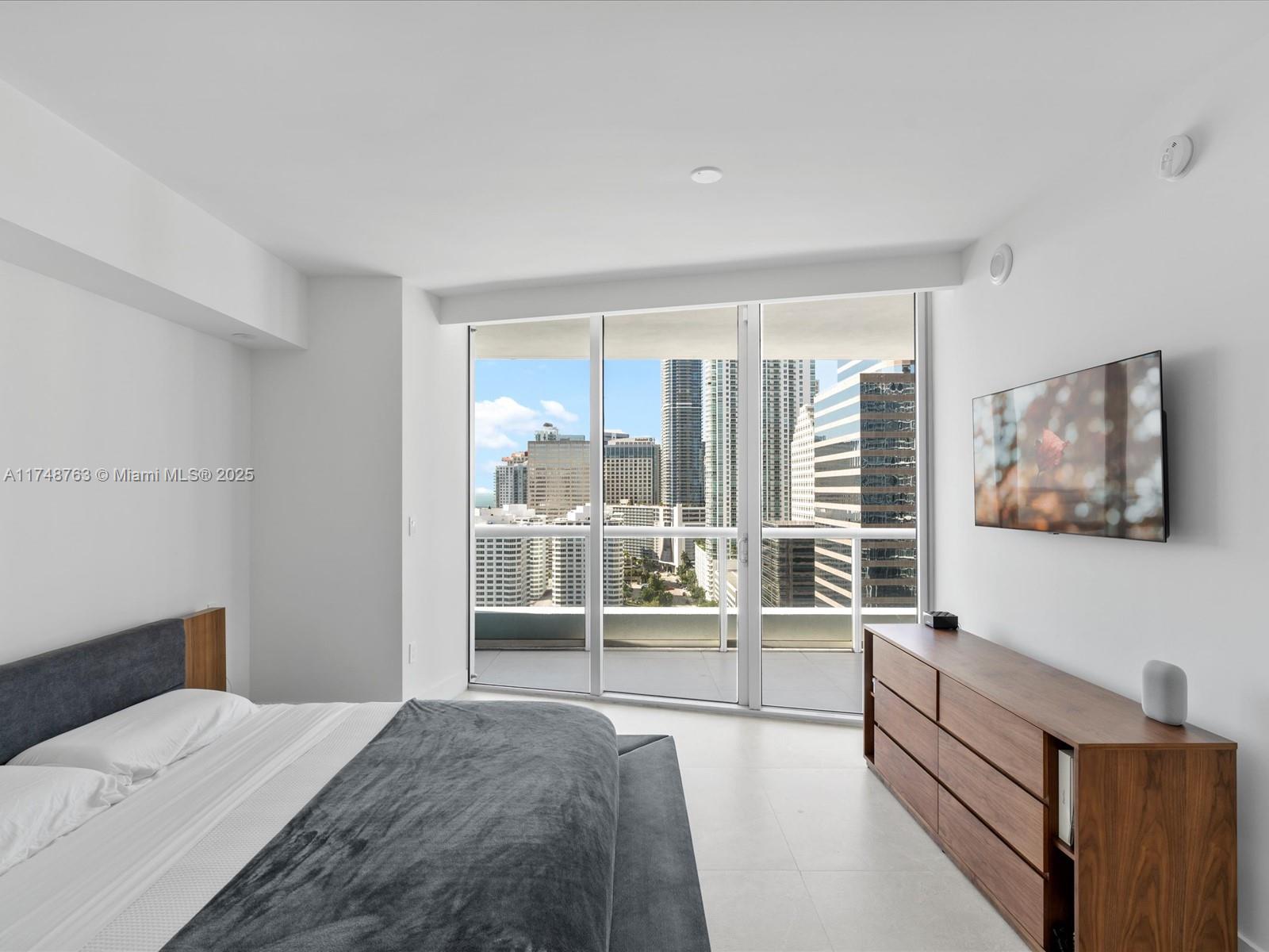 495 Brickell Ave #2305, Miami FL 33131