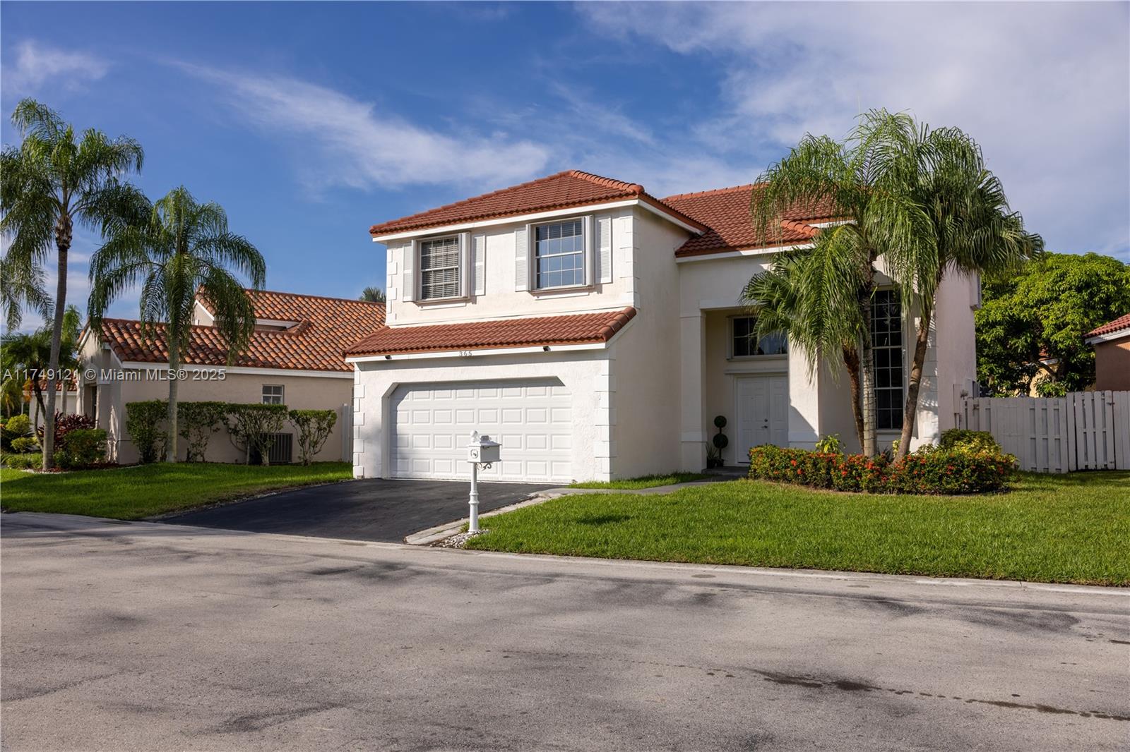 365 Somerset Way, Weston, Florida image 3