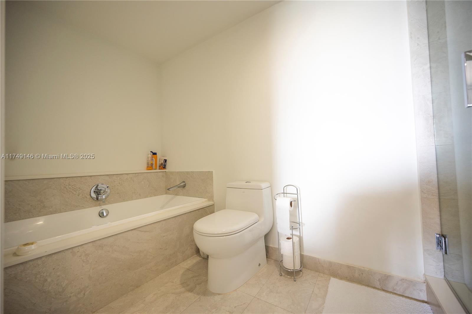 488 NE 18th St #304, Miami FL 33132