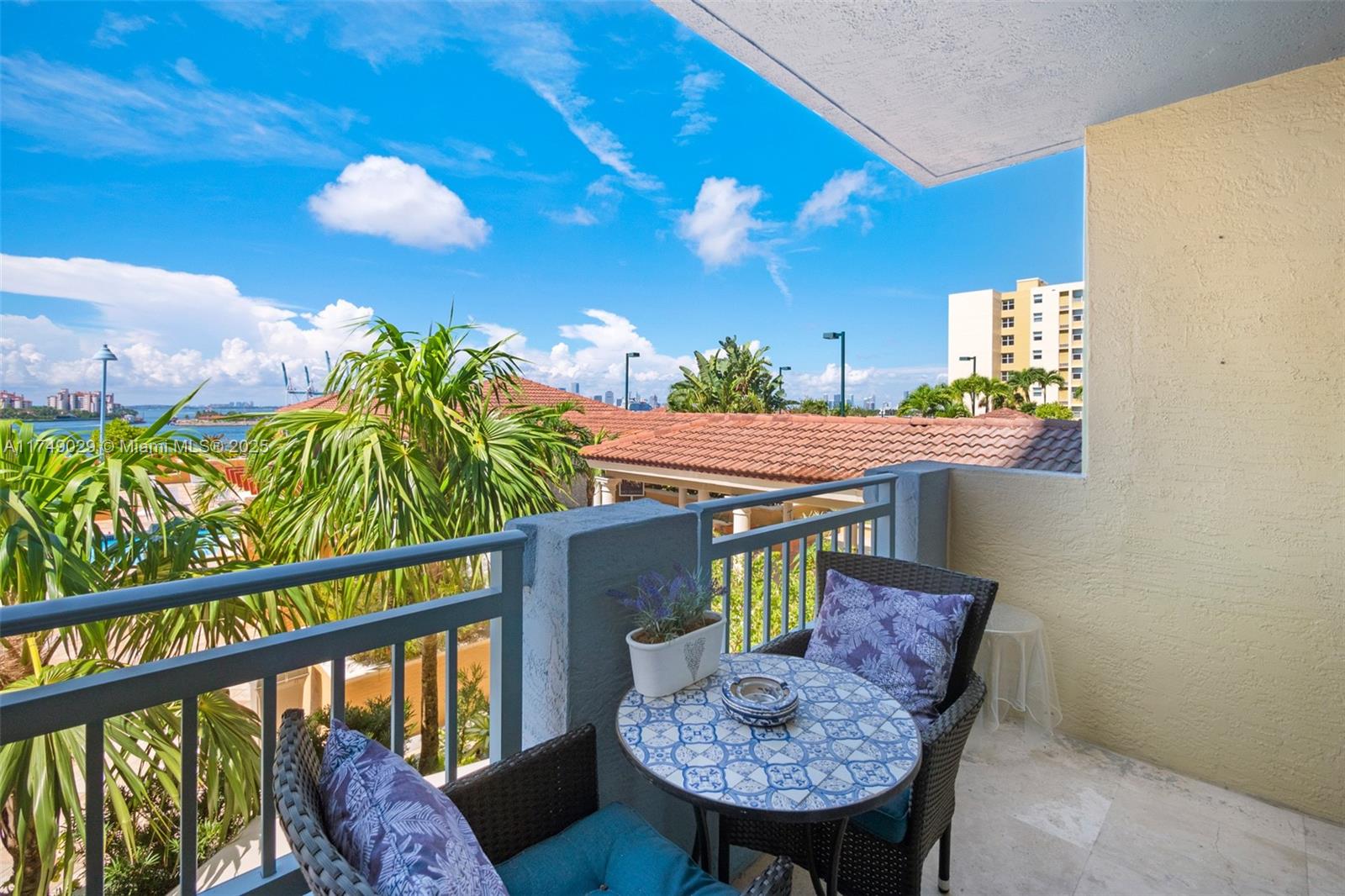 90 Alton Rd #704, Miami Beach FL 33139
