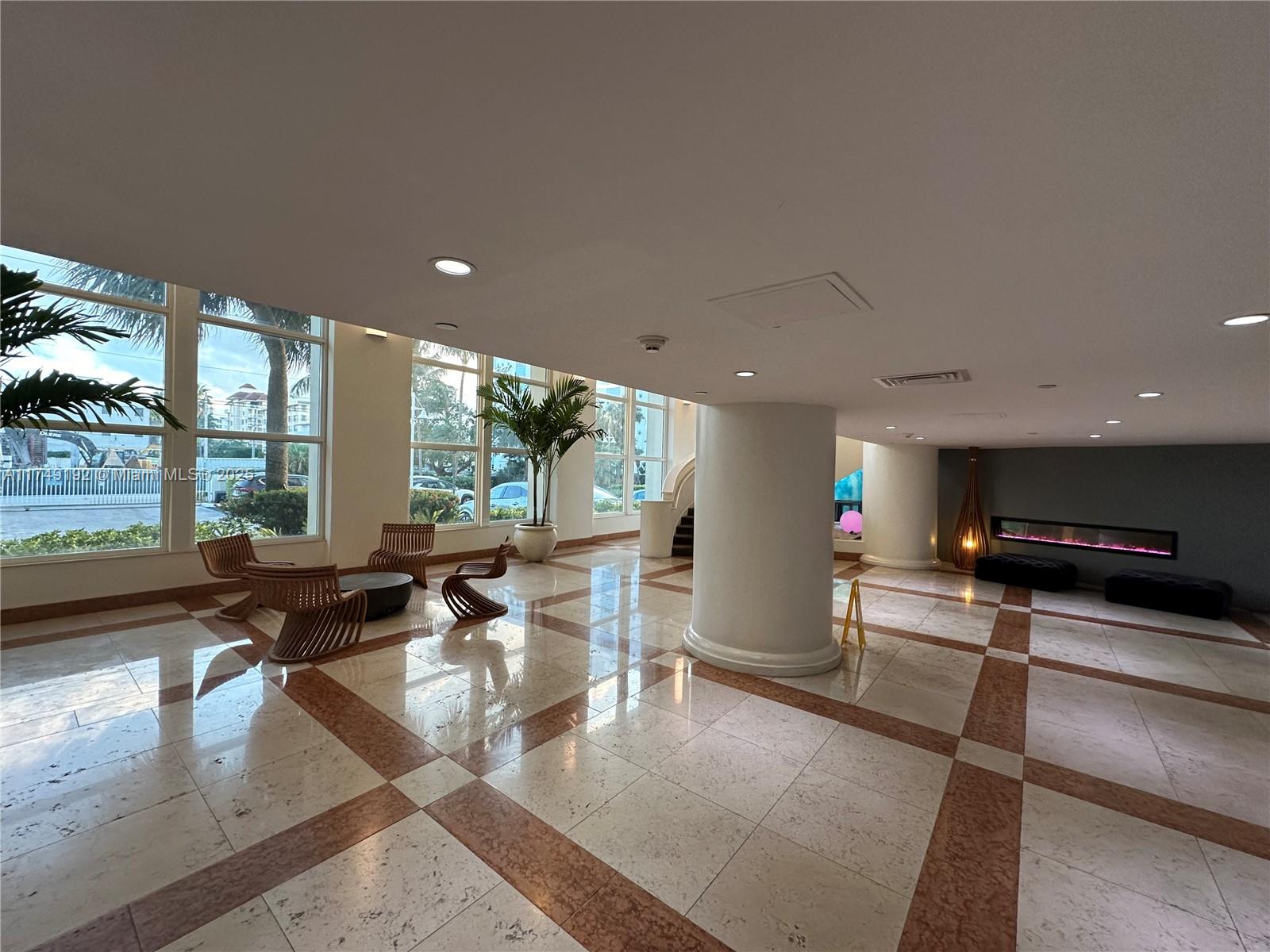 Listing Photo 12