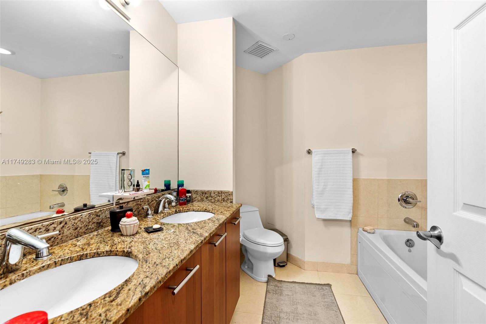 18408 NE 27th Ct #18408, Aventura, Florida image 33