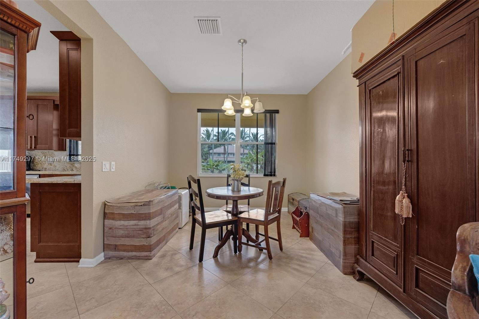 1050 Lavender Cir, Weston, Florida image 15