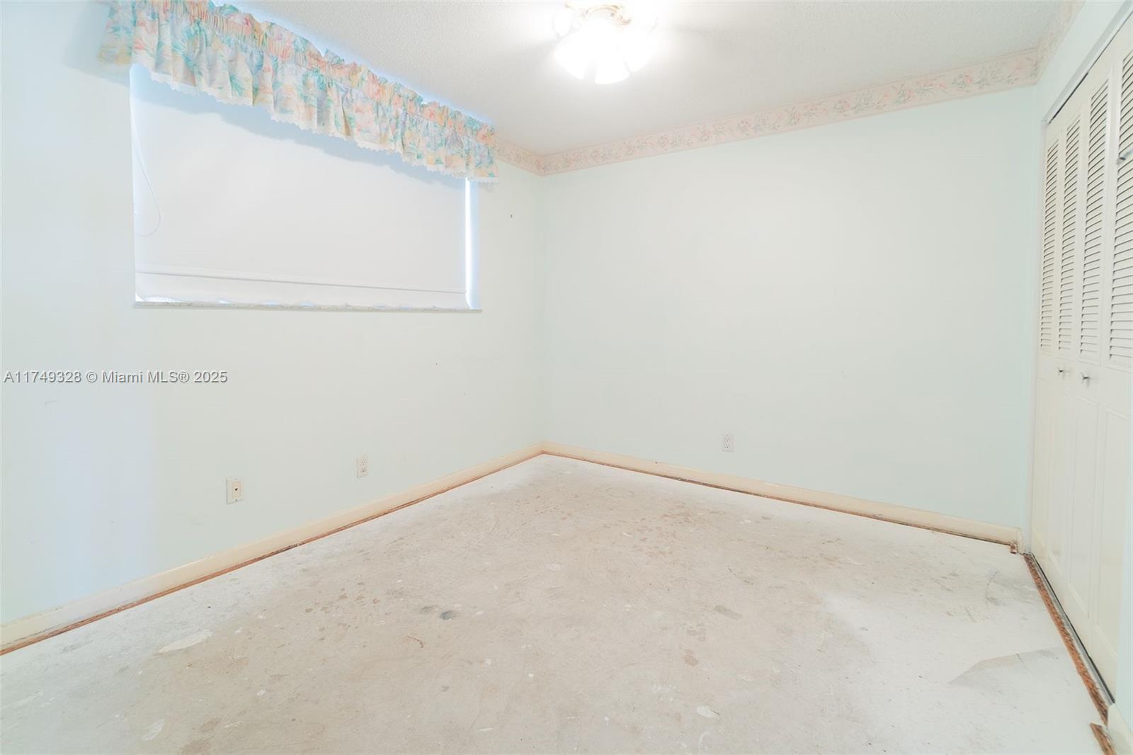 9235 Lagoon Pl #404, Davie, Florida image 8