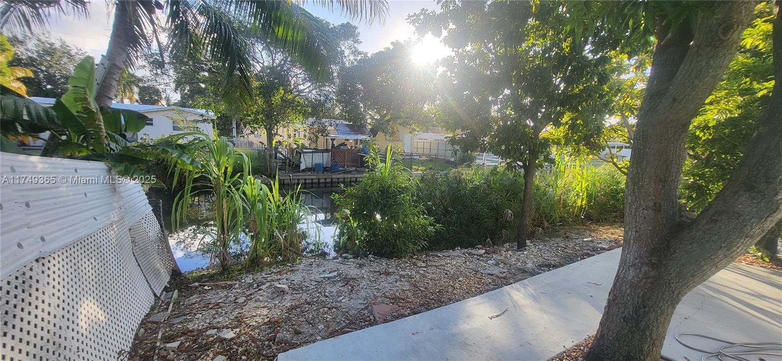 731 SW 3rd Ave, Hallandale Beach, Florida image 16