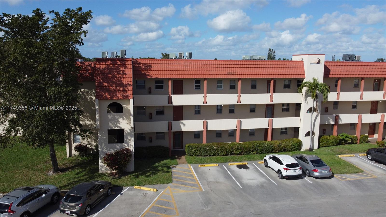 2800 W Sunrise Lakes Dr #101, Sunrise, Florida image 43