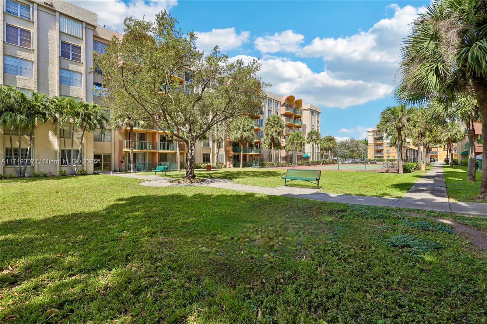 9360  Fontainebleau Blvd #612 For Sale A11749307, FL