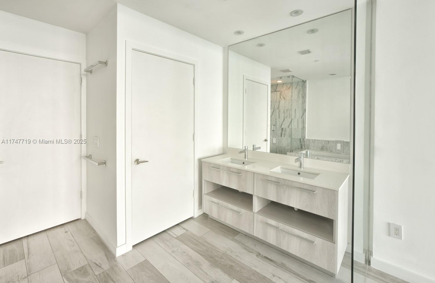480 NE 31st St #2304, Miami FL 33137