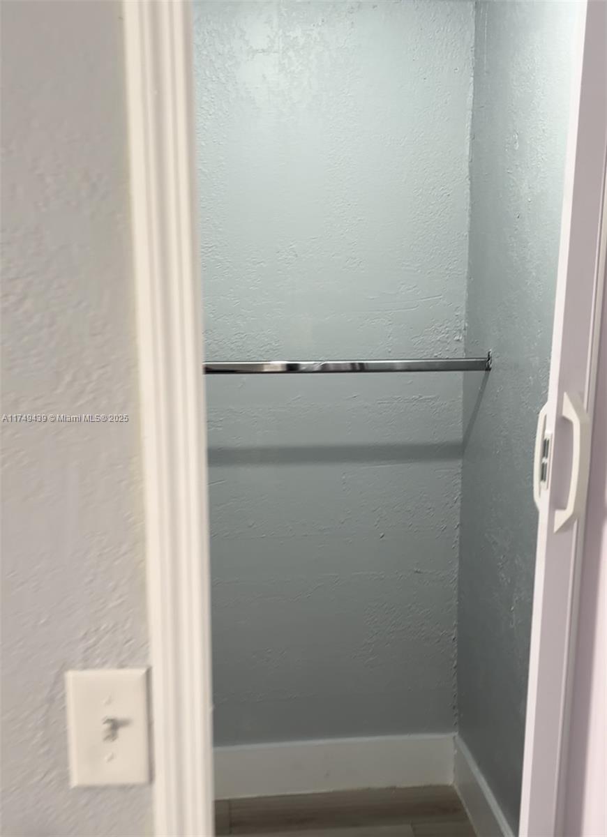 2350 W 53rd Ter #12, Hialeah, Florida image 25