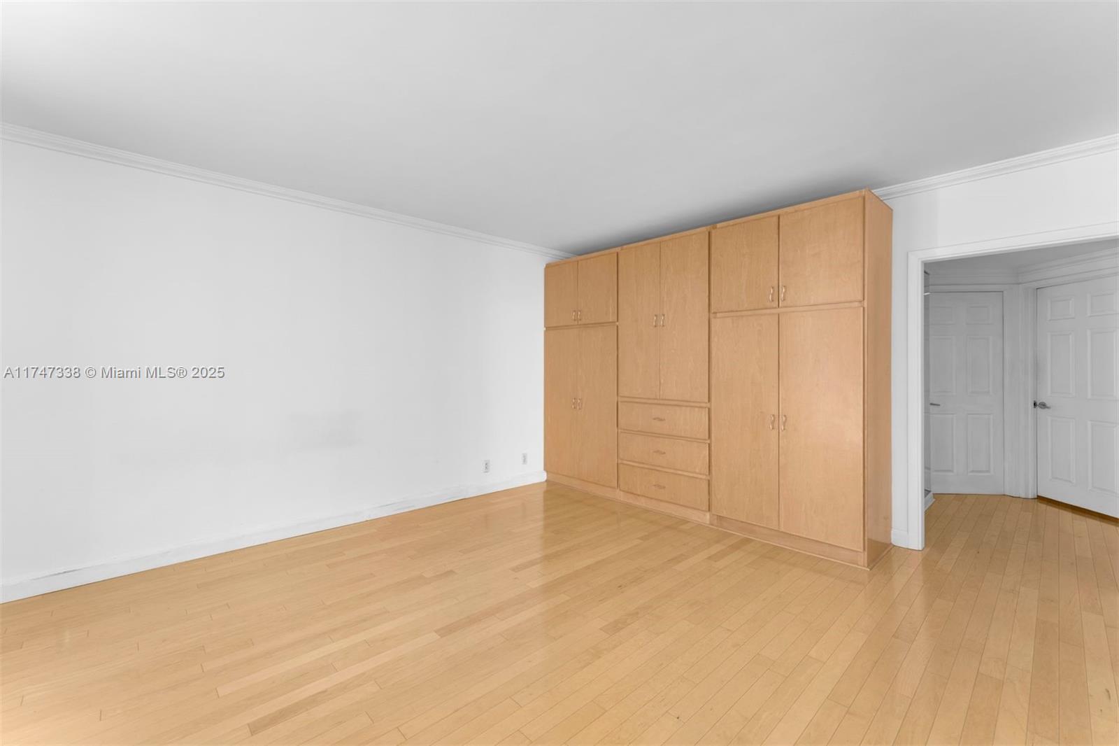 1581 Brickell Ave #1905, Miami FL 33129