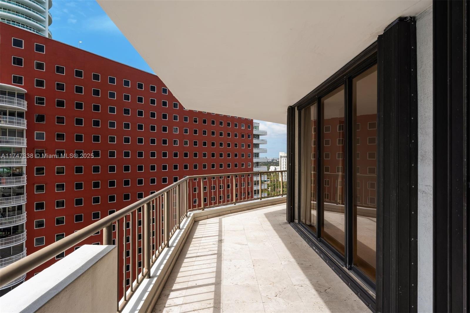 1581 Brickell Ave #1905, Miami FL 33129