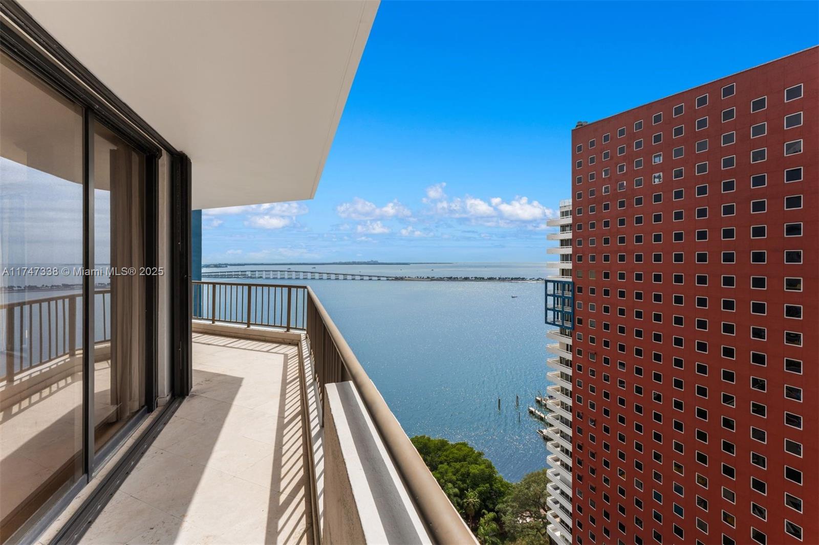 1581 Brickell Ave #1905, Miami FL 33129