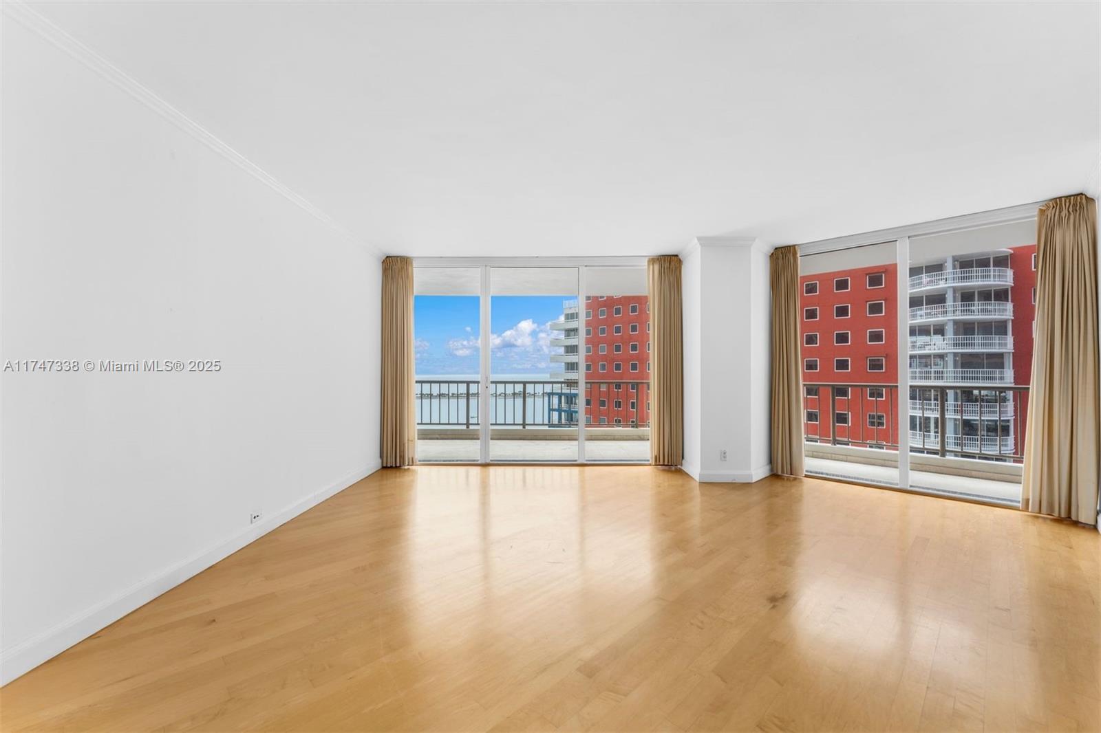 1581 Brickell Ave #1905, Miami FL 33129