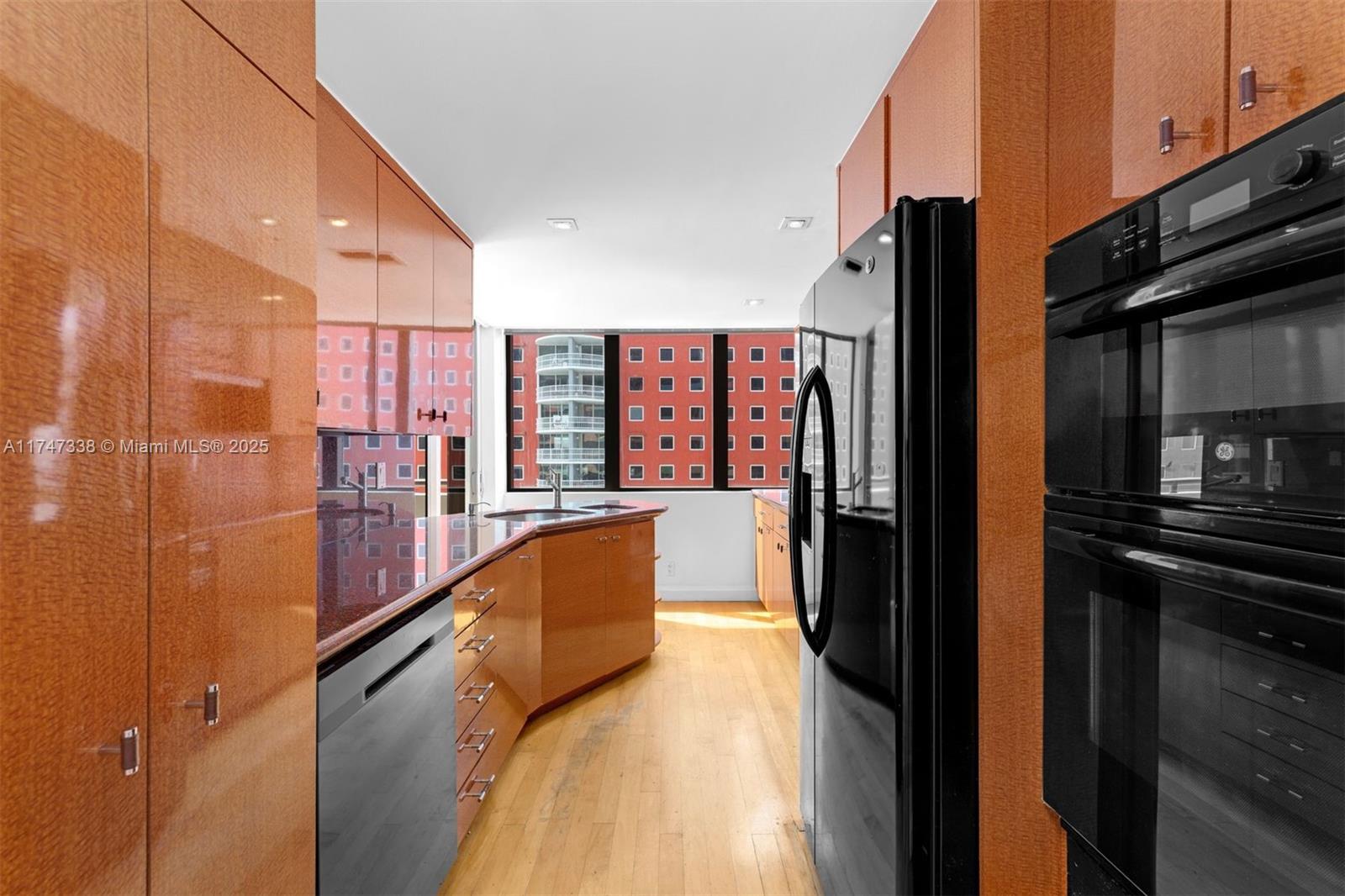 1581 Brickell Ave #1905, Miami FL 33129