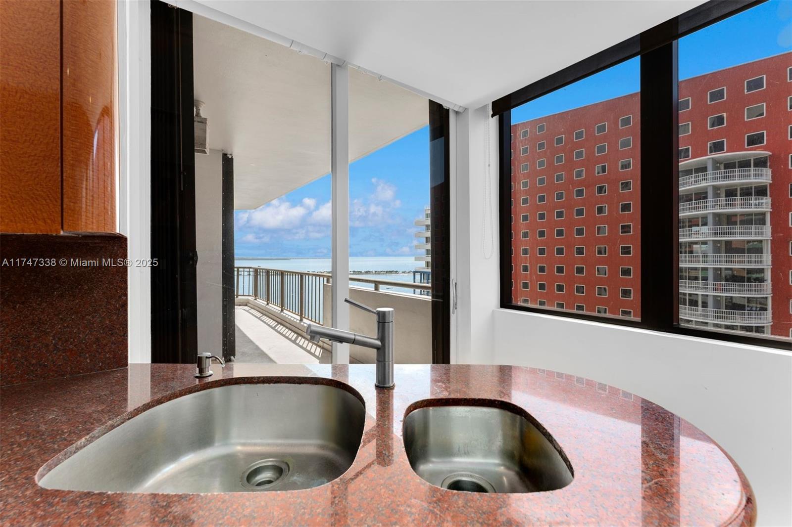 1581 Brickell Ave #1905, Miami FL 33129