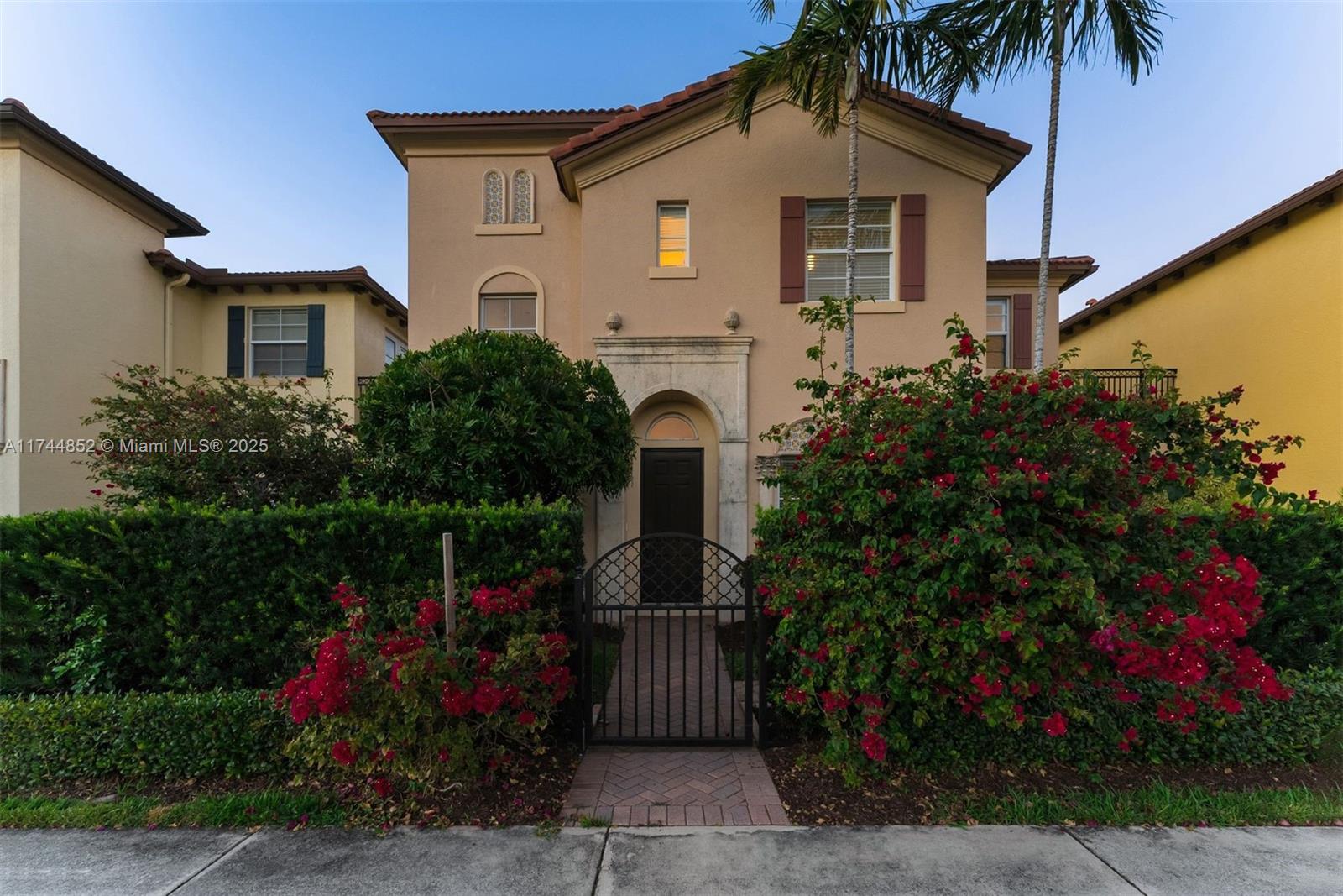 106 Via Floresta Dr, Boca Raton, Florida image 1