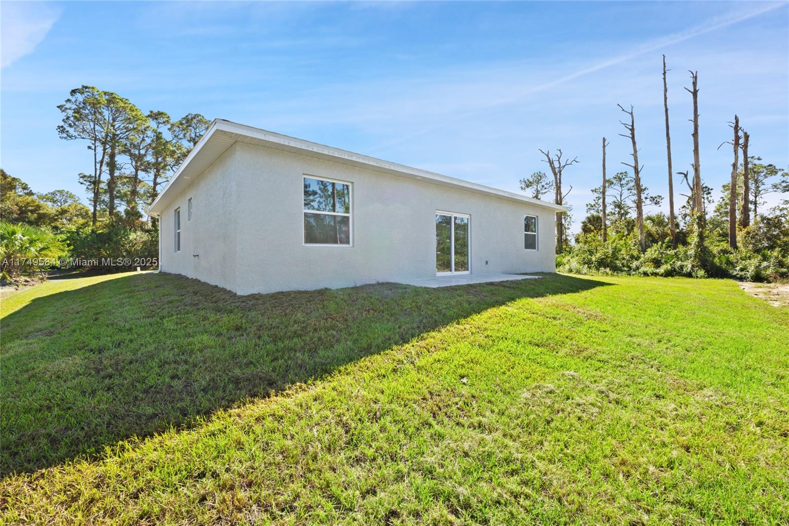 Residential, Lehigh Acres, Florida image 2