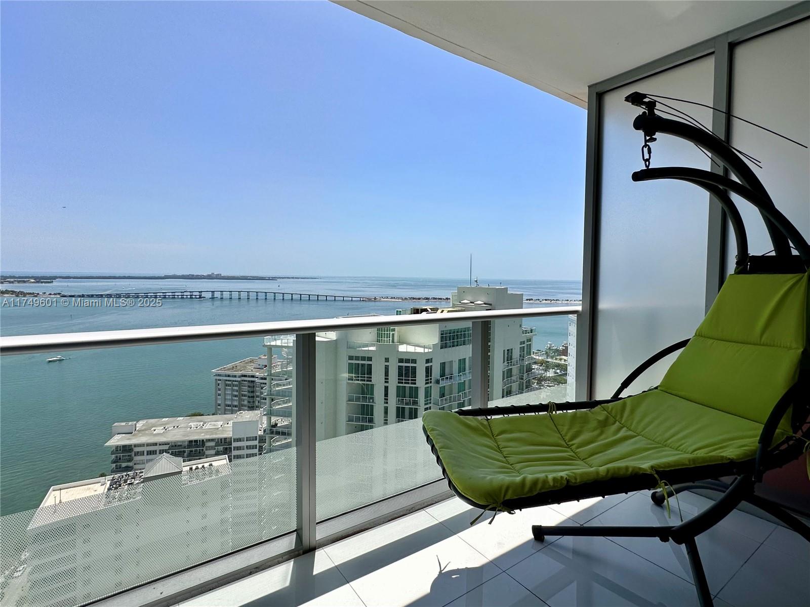 1300 Brickell Bay Dr #3206, Miami FL 33131