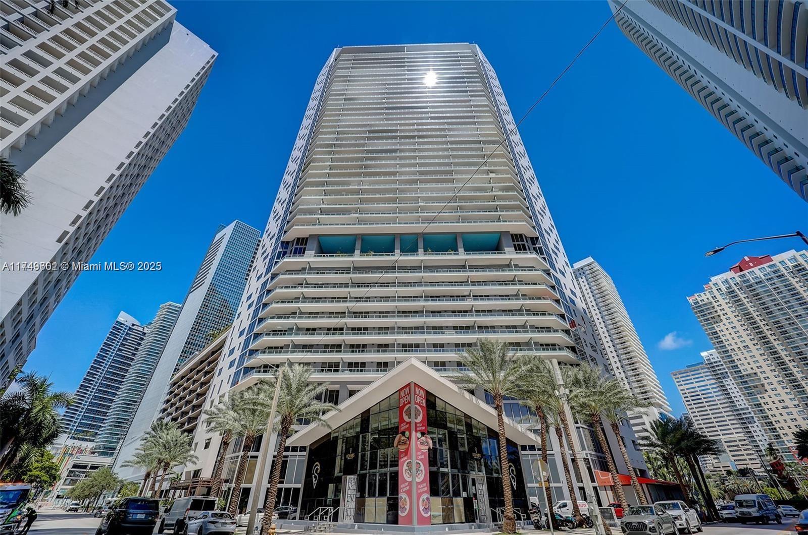 1300 Brickell Bay Dr #3206, Miami FL 33131