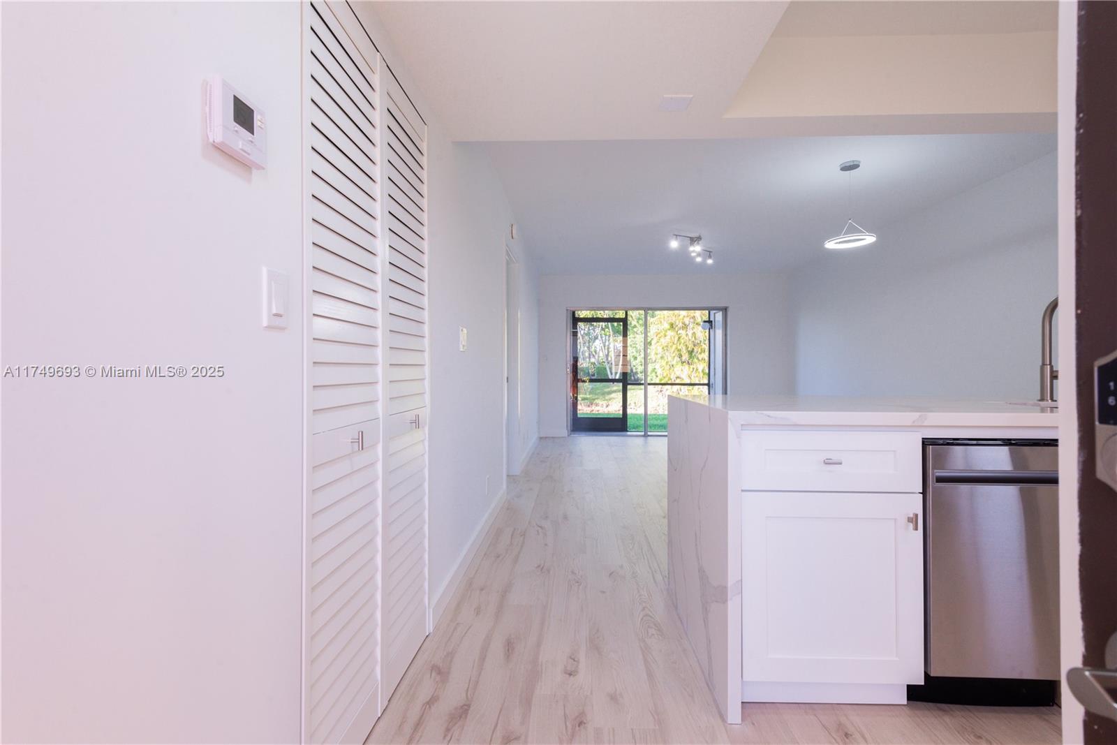5550 Lakeside Dr #104, Margate, Florida image 2