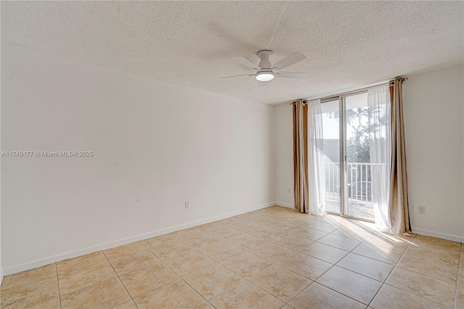 Residential, North Bay Village, Florida image 10