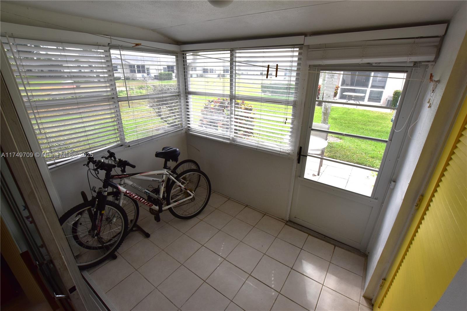 2688 E Dudley Dr #J, West Palm Beach, Florida image 12